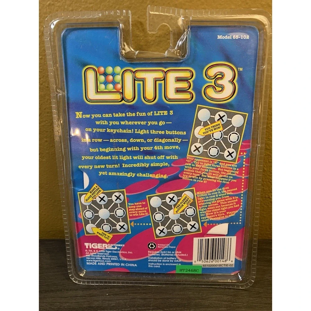 Vintage Tiger Electronics Lite 3 Keychain Game Red 1998 Sealed Package